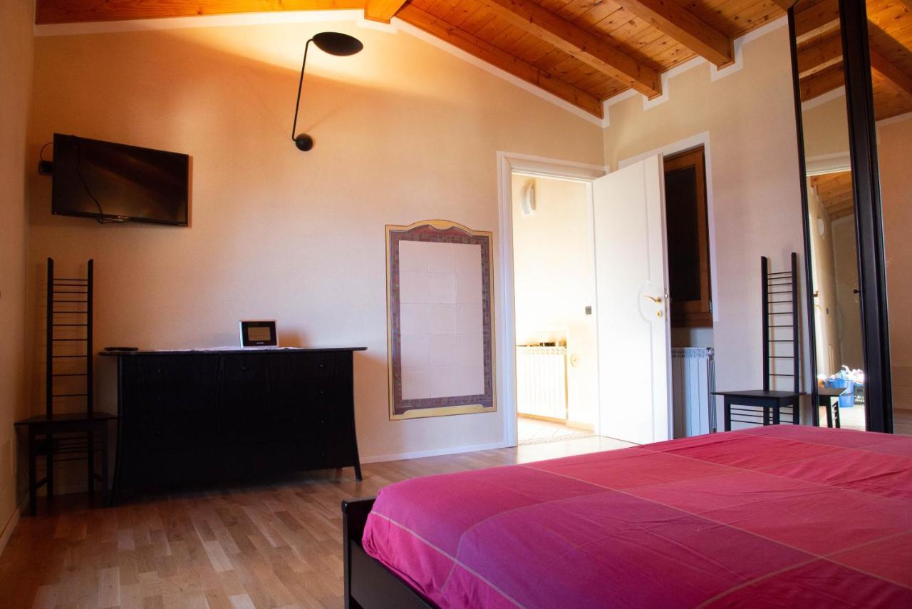 Guesthouse "Villa Tamas" 利莫内-苏尔加达 外观 照片