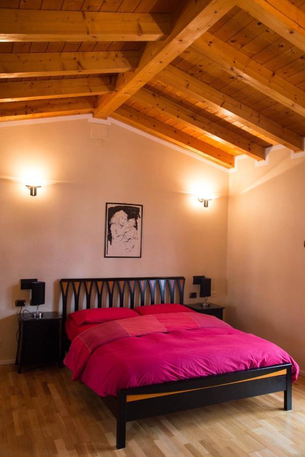 Guesthouse "Villa Tamas" 利莫内-苏尔加达 外观 照片